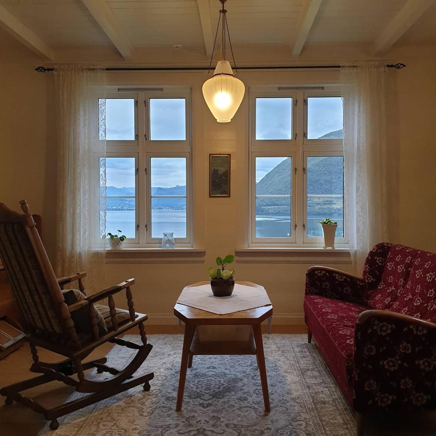 Irenegarden - Fjord view holiday home Lauvstad Exterior foto