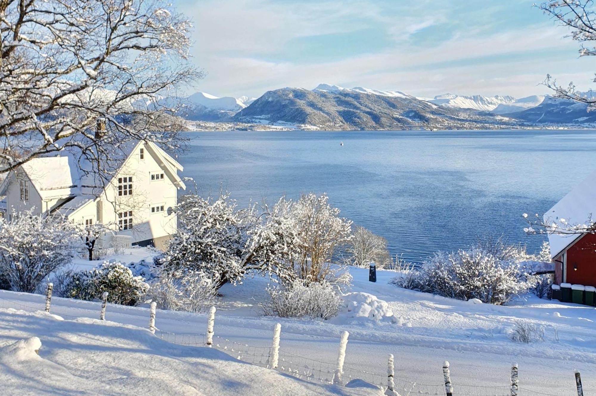 Irenegarden - Fjord view holiday home Lauvstad Exterior foto